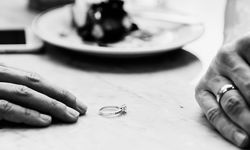 Evliliklerde eş dedikodusu boşanma sebebi sayılabilir