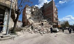 Kilis'te ağır hasarlı bina çöktü