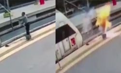 Hızlı trenin camını temizleyen işçi, yüksek gerilime kapıldı