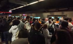 Yenikapı-Hacıosman Metro Hattı'ndaki seferlerde aksama yaşanıyor