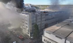 İkitelli Organize Sanayi Bölgesi'nde fabrika yangını