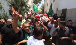 İşgalci Siyonist güçler tarafından Şeria'da öldürülen Filistinlinin cenaze töreni