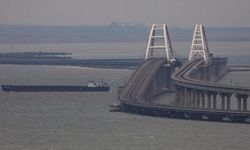 Kırım köprüsü “acil durum” nedeniyle araç trafiğine kapatıldı