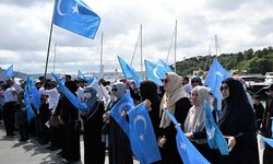 Çin'in İstanbul Başkonsolosluğu önünde 'Urumçi' protestosu