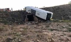 Erzurum'da yolcu otobüsü şarampole yuvarlandı: Ölü ve yaralılar var