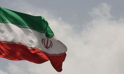 İran Pakistan'a füze fırlattı