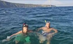 Selçuk Bayraktar, İstanbul Boğazı'nı yüzerek geçti