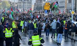 Hollanda'da Filistin'e destek gösterisinde 3 kişi gözaltına alındı