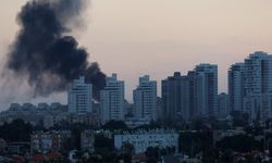 Kassam Tugayları: Gazze saldırılarına yanıt olarak Tel Aviv'e füze saldırısı düzenledik