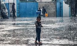 'Susuz' Gazze'ye yağmur yağdı
