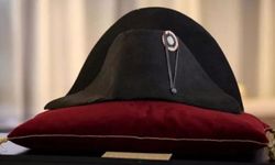 Napoleon'un ünlü şapkası müzayedeye çıkıyor