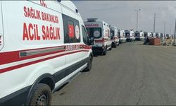 Türkiye'nin gönderdiği ambulanslar Refah Sınır Kapısı'na gidiyor