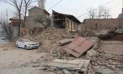 Çin'de yaşanan depremde can kaybı artıyor