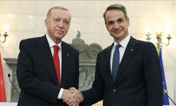 Erdoğan'ın Miçotakis'e hediyesi Yunanistan'da gündem oldu