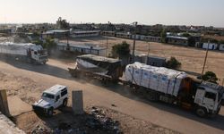 Filistin Kızılayı: Gazze Şeridi'ne insani yardım malzemesi taşıyan 80 tır giriş yaptı