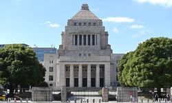 Japon hükümetinde eski Başbakan Abe grubuna mensup bakanlar görevden alınacak