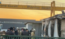 Sultanbeyli'de işçilerin kaldığı konteynerde yangın: 3 ölü, 3 yaralı