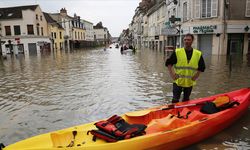 Fransa'da su baskınları sonrası kırmızı alarm