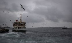 İstanbul Valiliğinden fırtına uyarısı: Dikkatli ve tedbirli olunmalı