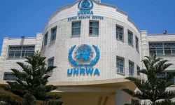 Siyonist banka, abluka altındaki Gazze'de Filistinlilere yardım eden UNRWA'nın hesabını bloke etti
