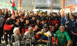 Filistinli futbolcular 'özgür Filistin' sloganlarıyla karşılandı