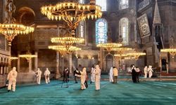 Ayasofya Camii'nde Ramazan ayı temizliği