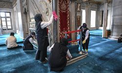 Eyüp Sultan Camii Ramazan için hazırlandı! Gül suyuyla temizlendi