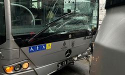 İstanbul'da iki metrobüs çarpıştı