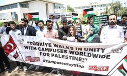 AK Parti Gençlik Kolları, 'Filistin'e destek' gösterileri düzenledi