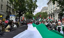 Londra sakinleri, Gazze için sokağa döküldü