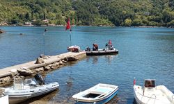 Kastamonu'da batan teknedeki 3 kişiden 1'inin cansız bedenine ulaşıldı