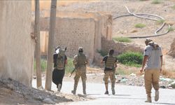 Suriye'nin doğusunda Arap aşiretleri ile terör örgütü PKK/YPG birçok noktada çatışıyor