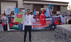 Erzurum'da hekimler ve sağlık çalışanlarından Gazze için 'sessiz yürüyüş'