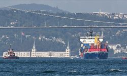 İstanbul Boğazı'nda gemi trafiği çift yönlü askıya alındı