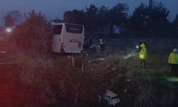 Çanakkale'de yolcu otobüsü devrildi