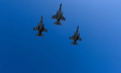 Osmaniye'de F-16'lardan kol uçuşu: Törenle kutlandı