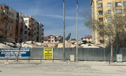Konya'da 6 katlı bina çöktü