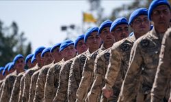 Mavi Bereli 2.545 Komandogöreve hazır