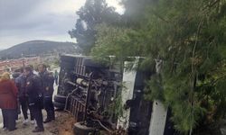 Aydın'da midibüsün devrildiği kazada 12 kişi yaralandı