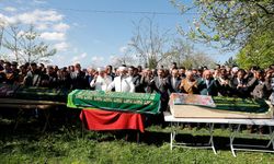 Heyelanda hayatını kaybeden baba ve iki kızı toprağa verildi