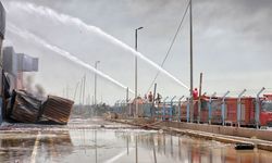 İran'daki yangın 2 günün ardından tamamen söndürüldü