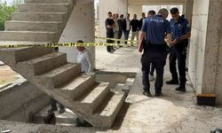 Antalya'da inşaattan düşen işçi hayatını kaybetti