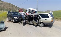 Yozgat'ta cip ile otomobil çarpıştı: 6 yaralı