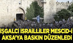 İşgalci İsrailliler, Mescid-i Aksa'ya baskın düzenledi