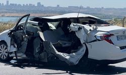 İstanbul'da bariyerlere çarpan araçta bir astsubay hayatını kaybetti