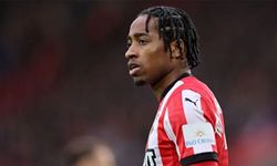 Beşiktaş, prensipte anlaşmaya vardığı Kyle Walker-Peters'ın transferinden vazgeçti