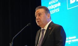 Tutuklanan Muhittin Böcek hastaneye kaldırıldı
