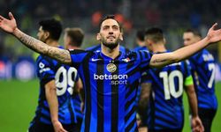 Hakan Çalhanoğlu: Ali Bey ile nezaketen görüştüm, ben Galatasaraylıyım