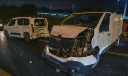 Eyüpsultan'da 16 aracın karıştığı zincirleme trafik kazasında 6 kişi yaralandı