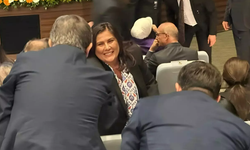 CHP'den istifa eden Özlem Çerçioğlu AK Parti Genel Merkezi'nde